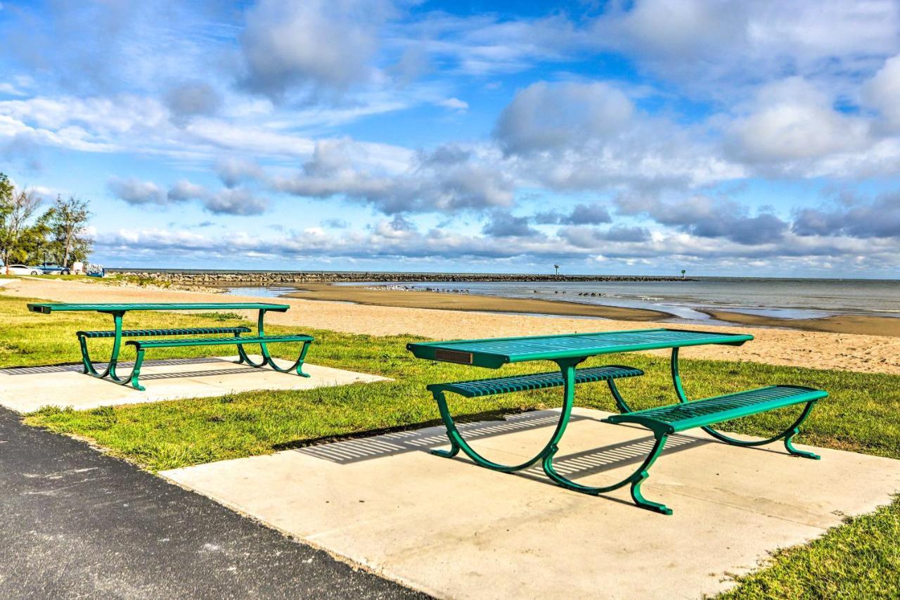 Sweetwater Hideaway - Blocks To Lake Erie! Port Clinton Eksteriør bilde